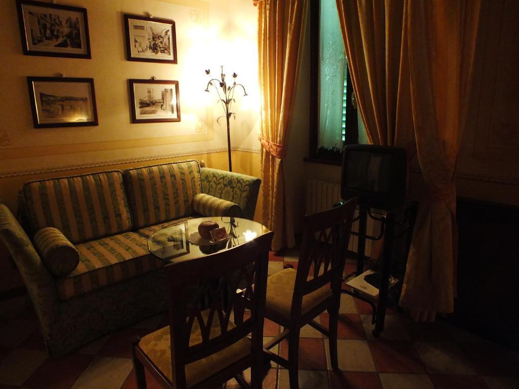 Hotel La Contrada Dei Monti Orta San Giulio Exterior foto